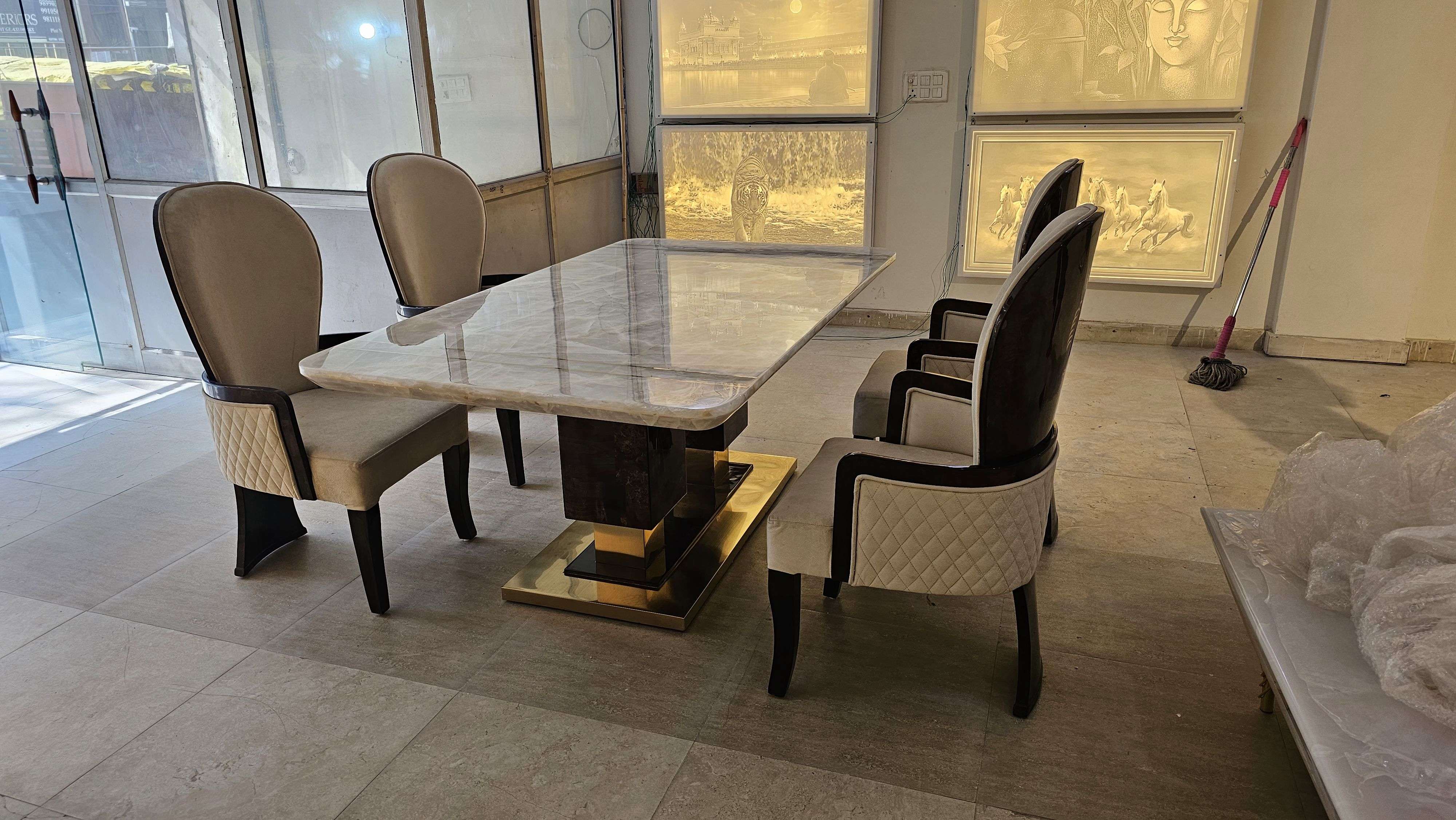 marble Dining table manufacturer in gurgaon:- call 7007314588